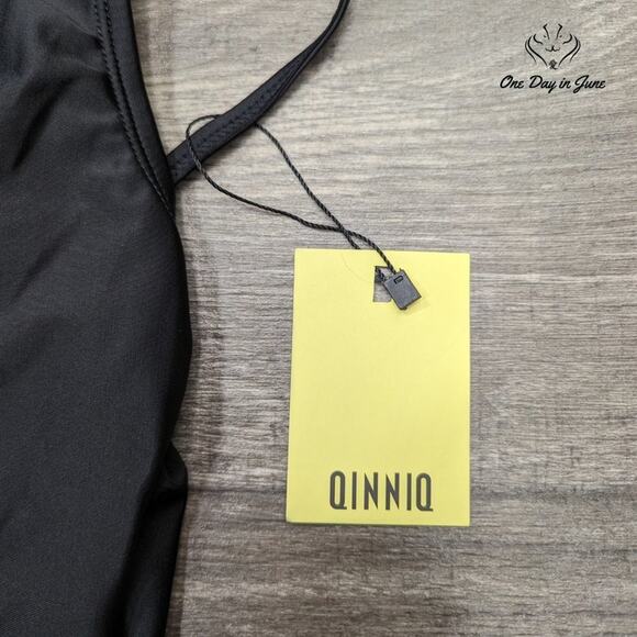 Qinniq V Neck Ruched One Piece Swimsuit Size L - Picture 2 of 5